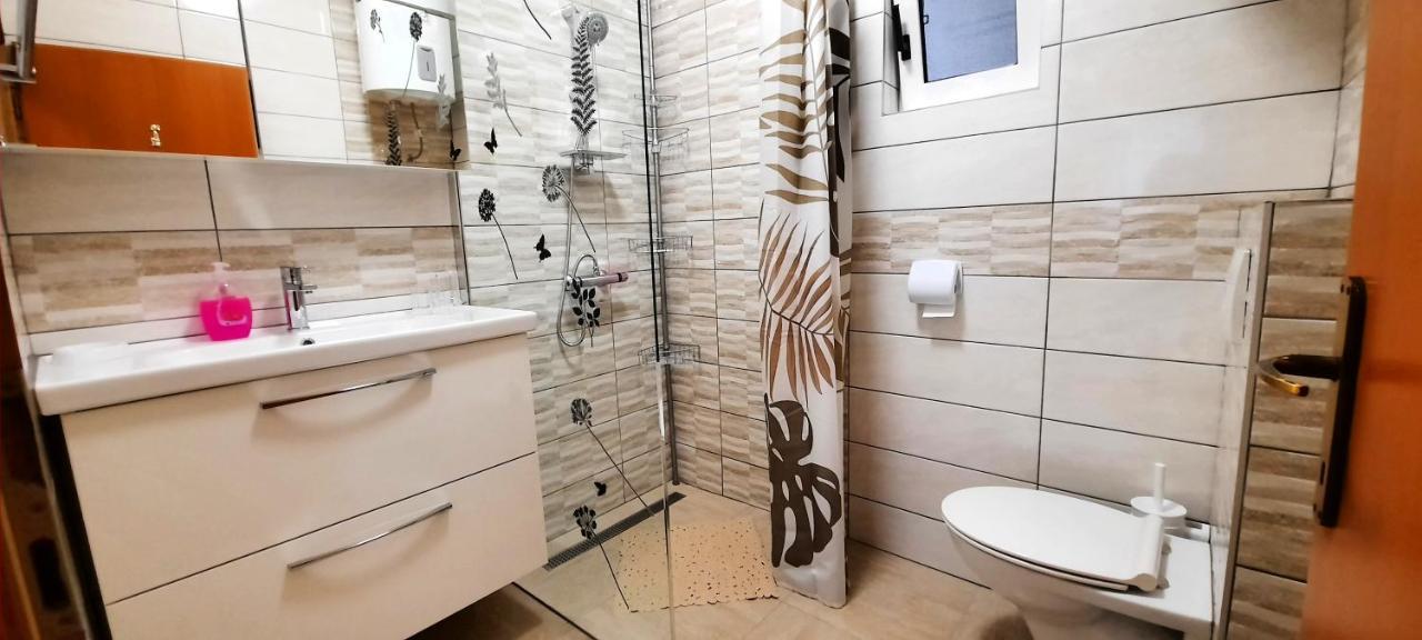 Apartment Miroslav Krk Town Esterno foto