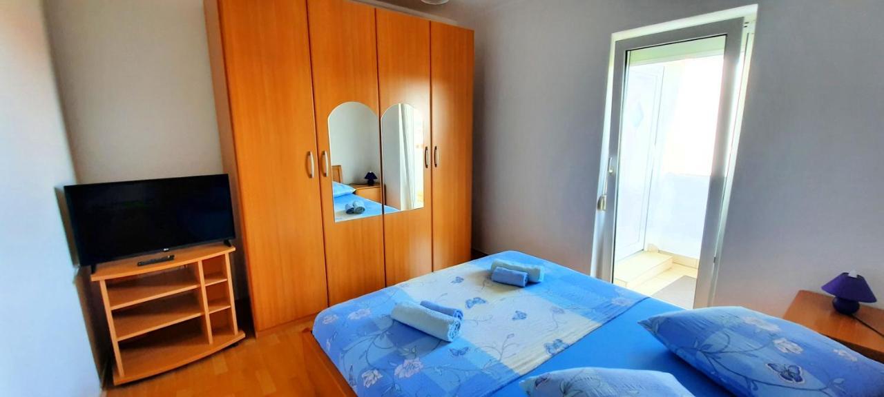 Apartment Miroslav Krk Town Esterno foto